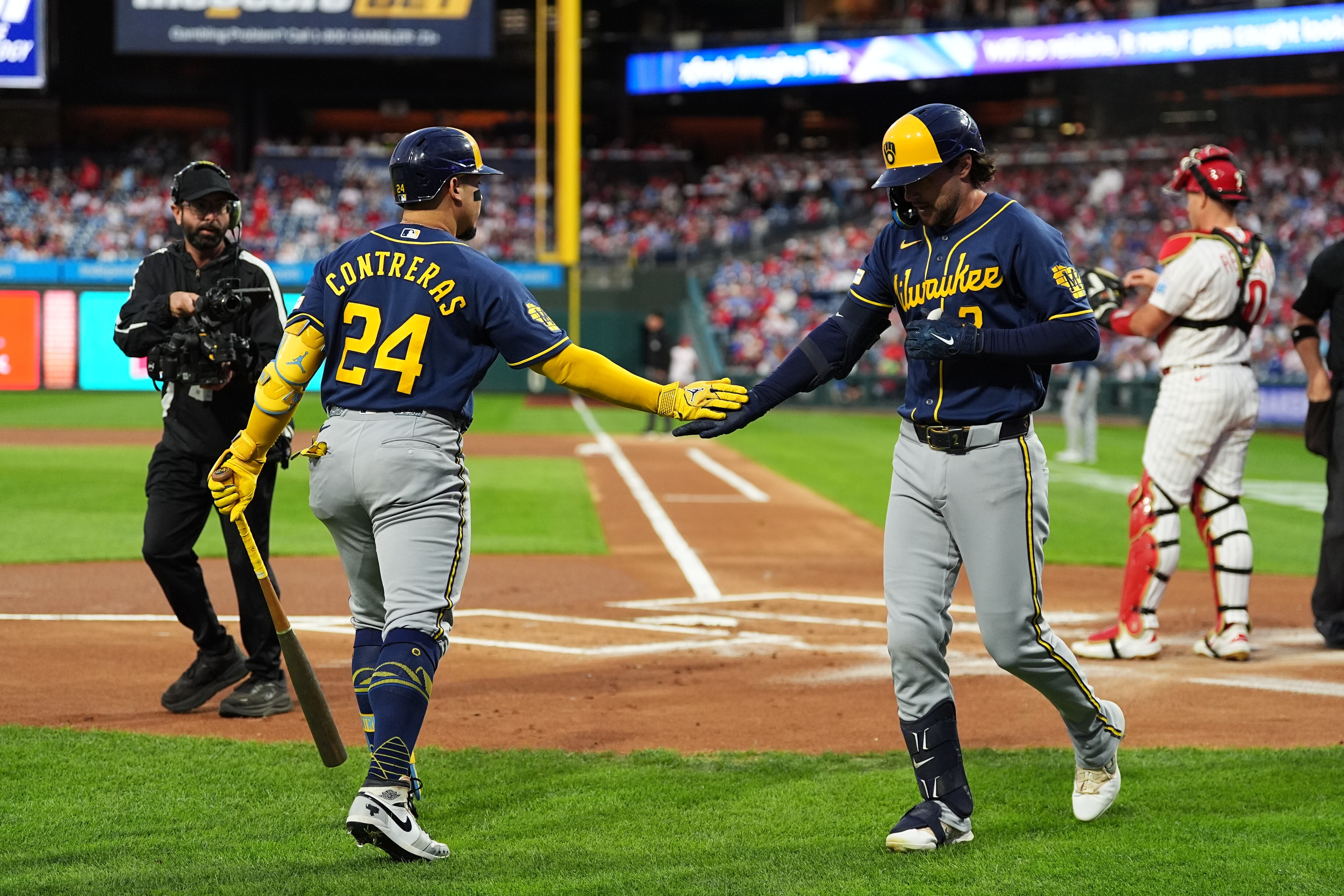 Brewers Top Phillies 4-1, Delaying Phillies’ Postseason Clinch