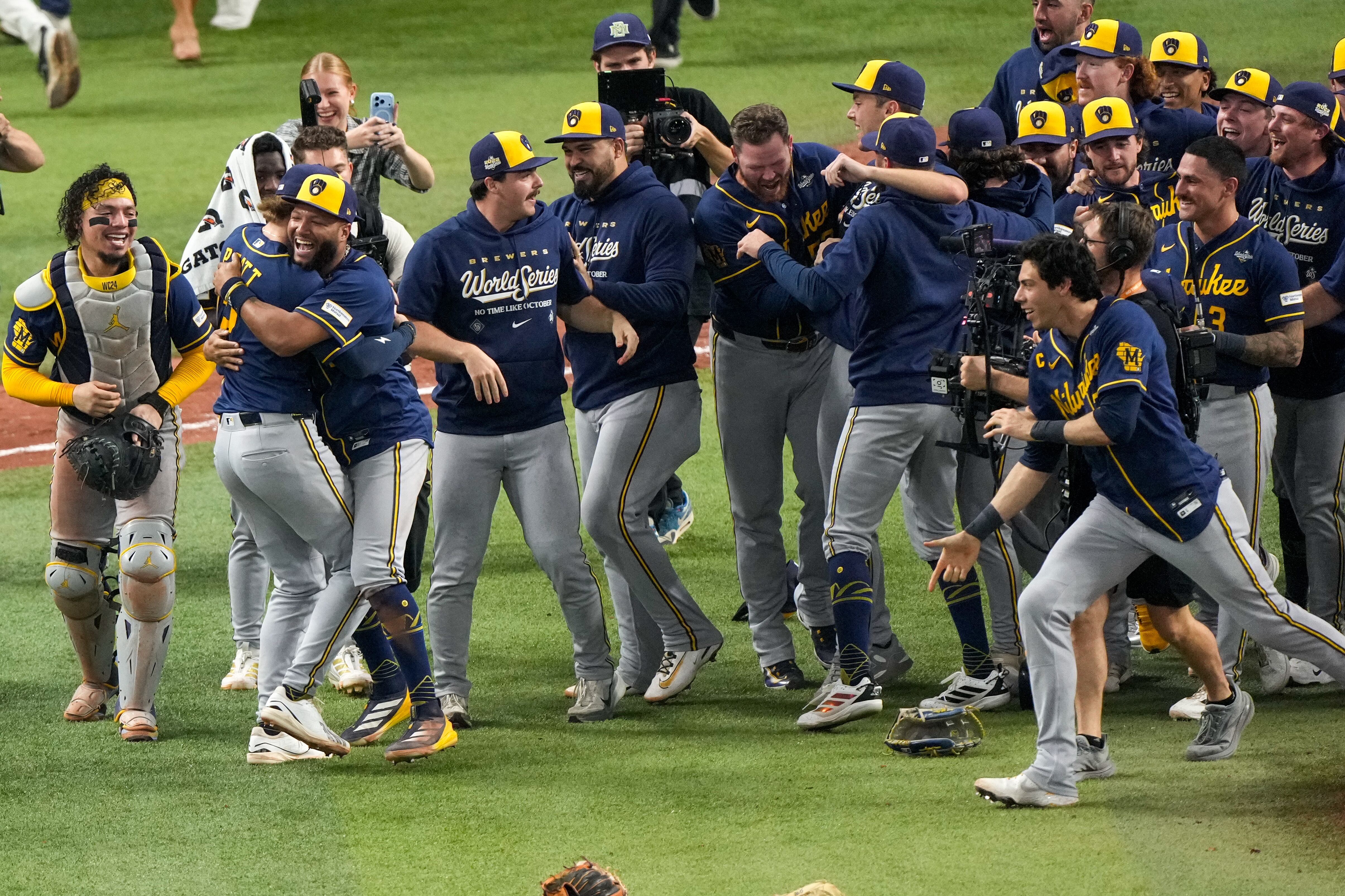 Brewers World Series Victory Parade Set for Oct. 30 in Milwaukee