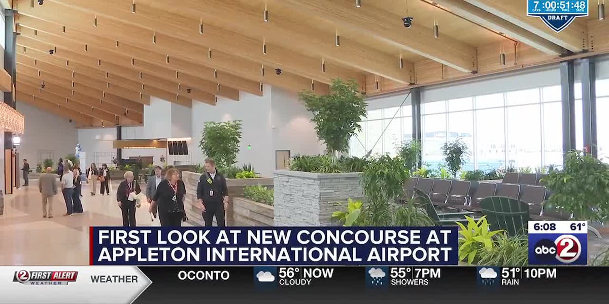 8377 Appleton Appleton International Airport unveils new concourse, three new gates