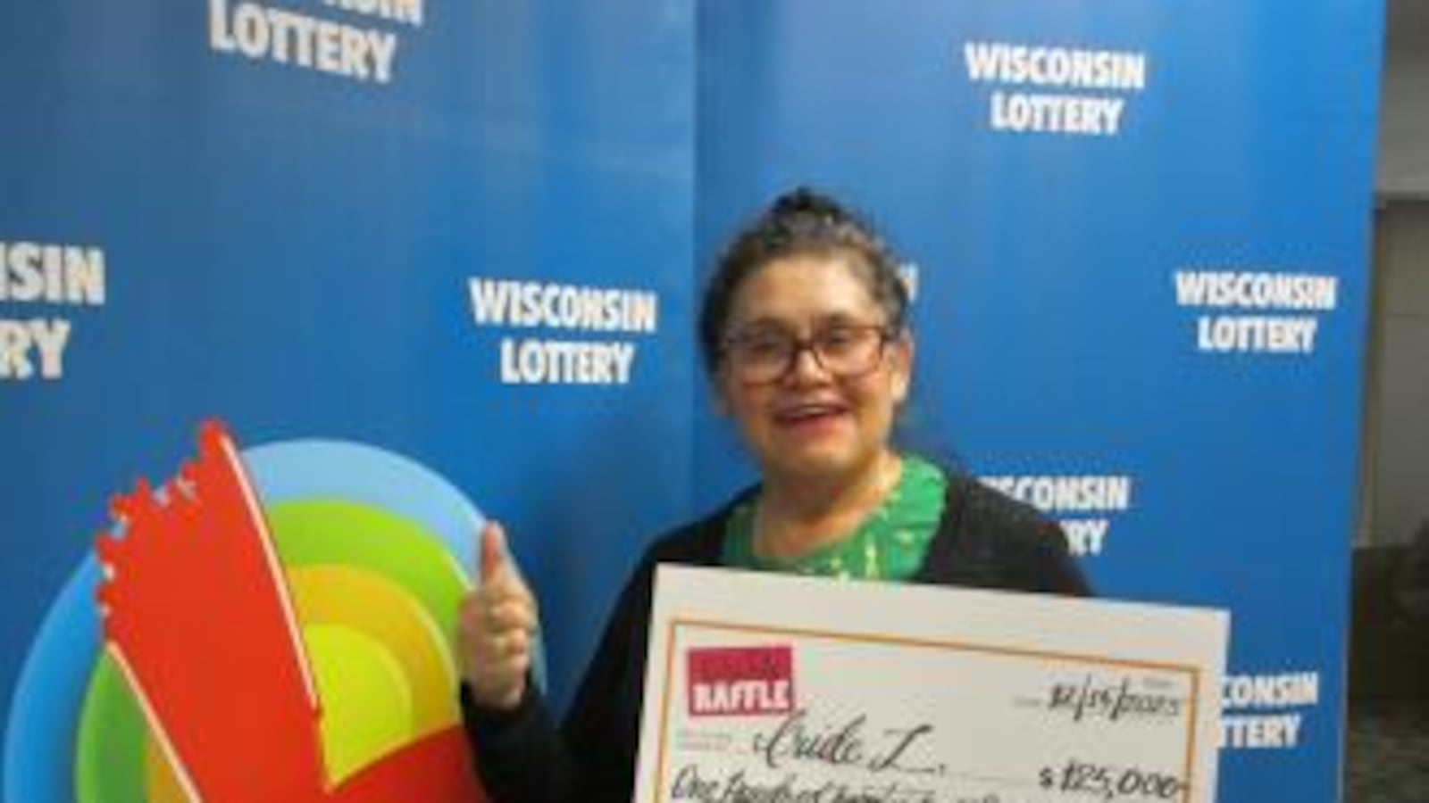 Wi Raffle De Pere woman wins top $125,000 prize in Wisconsin Lotteryβs Holly ...