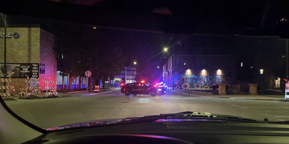 Four officers hurt after disturbance in downtown Green Bay Four officers hurt after disturbance in downtown Green Bay