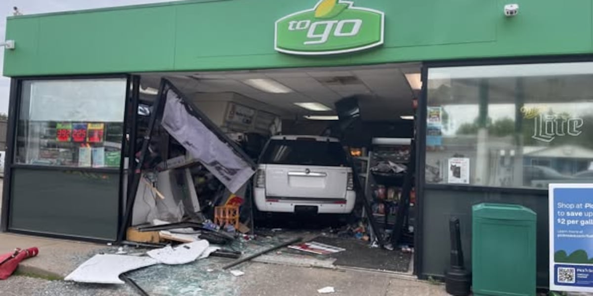 SUV crashes through Wisconsin Rapids gas station