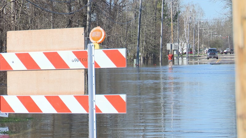 Flooding forces evacuations, road closures near Wolf River