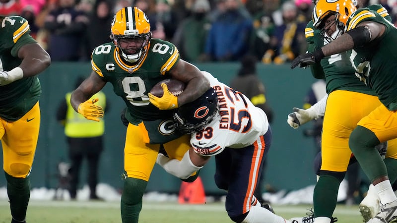 Packers' Josh Jacobs says he hurt his knee again in loss to Broncos. He still wants to play Saturday