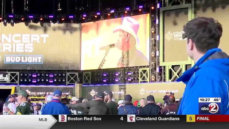 Brad Paisley concert wraps up the 2025 NFL Draft in Green Bay