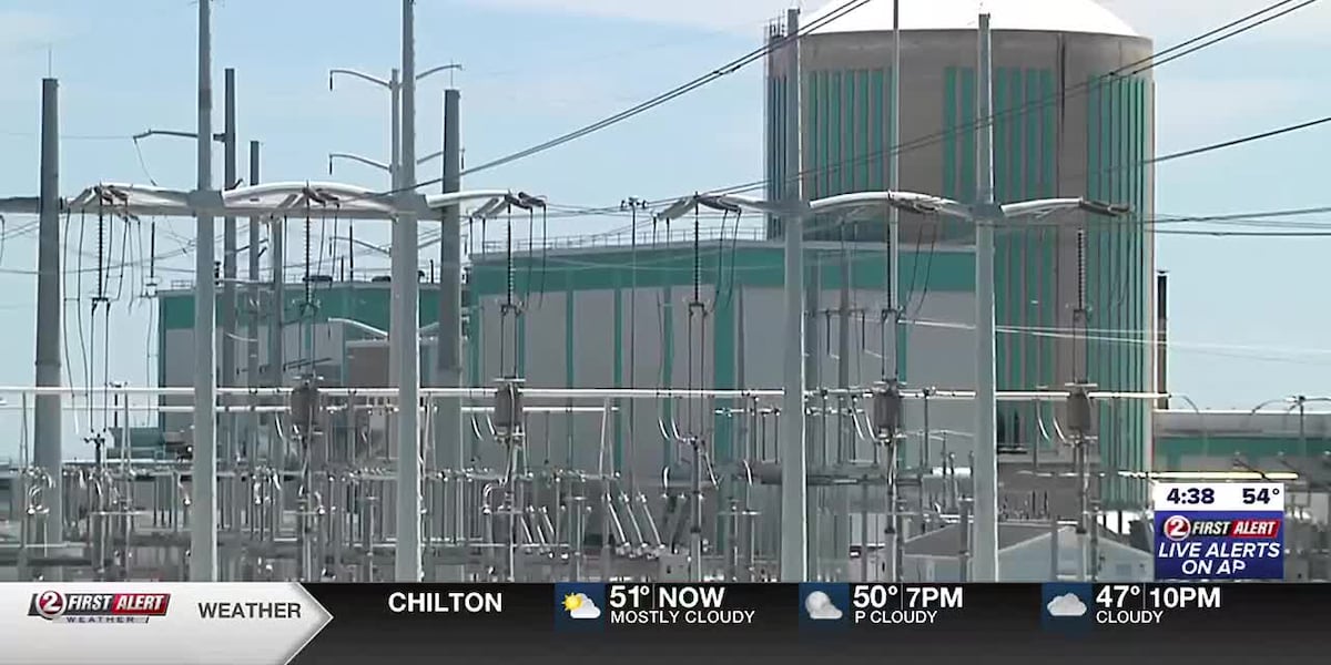 Governor signs bills to boost nuclear power in Wisconsin