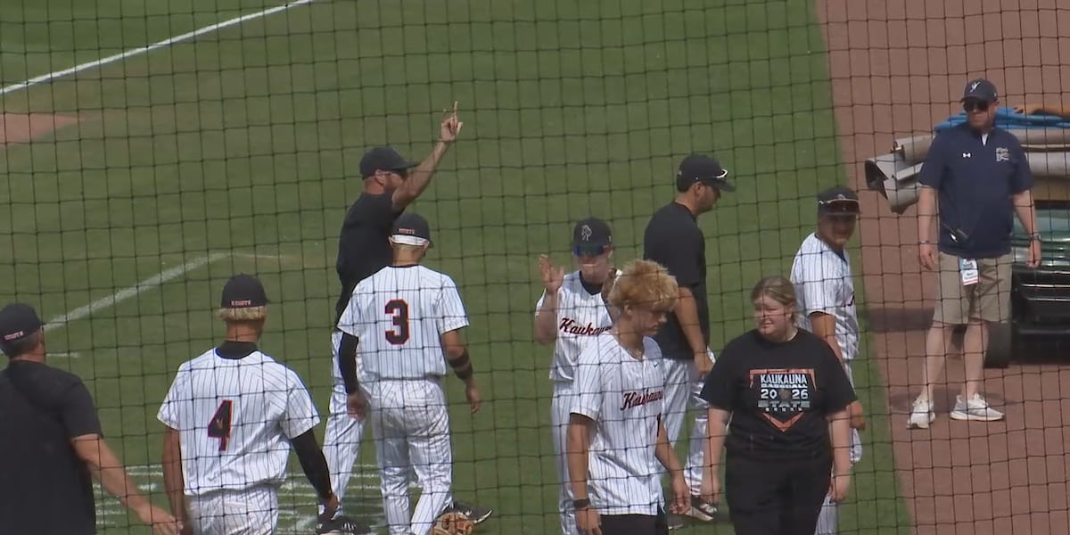 Kaukauna advances in state baseball tournament