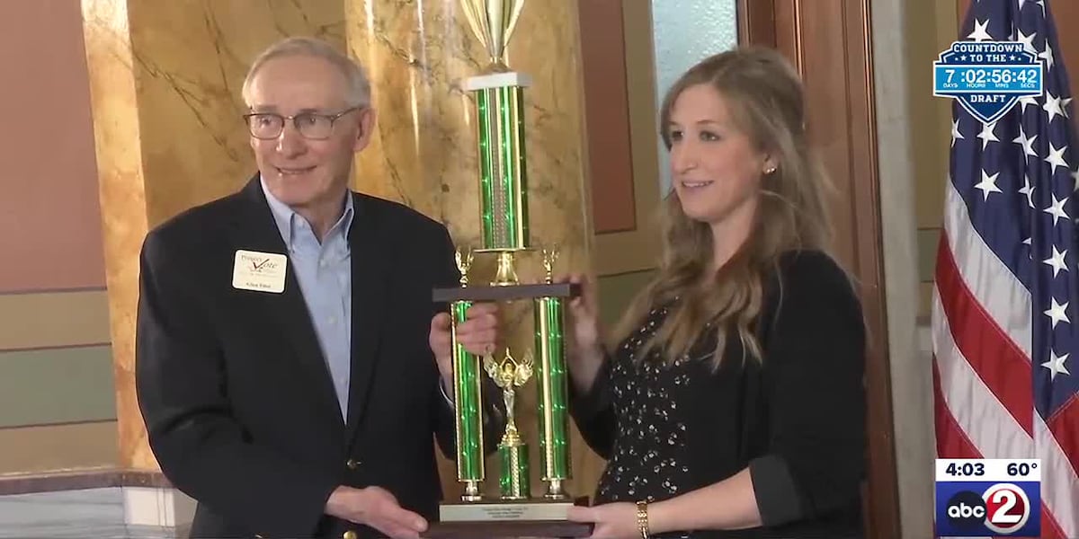 Steve Ransbottom Project Vote of Brown County, WI awards voter challenge trophies