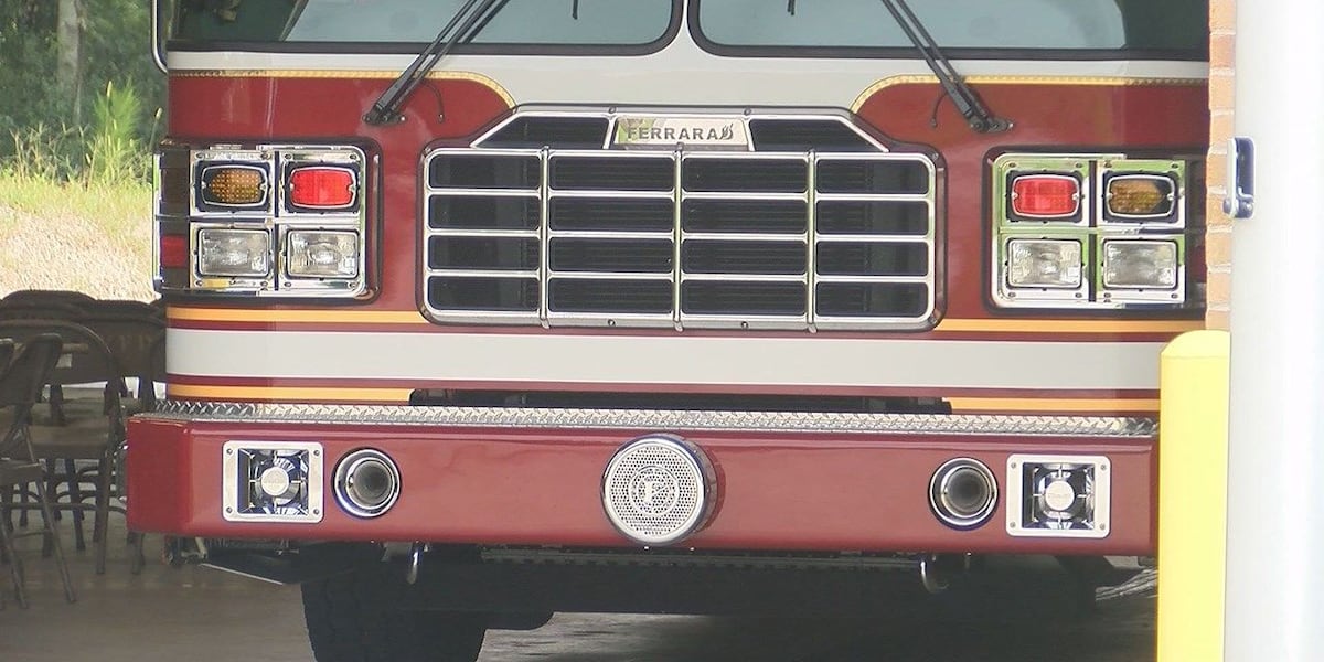 Boat fire damages Town of Calumet pole shed