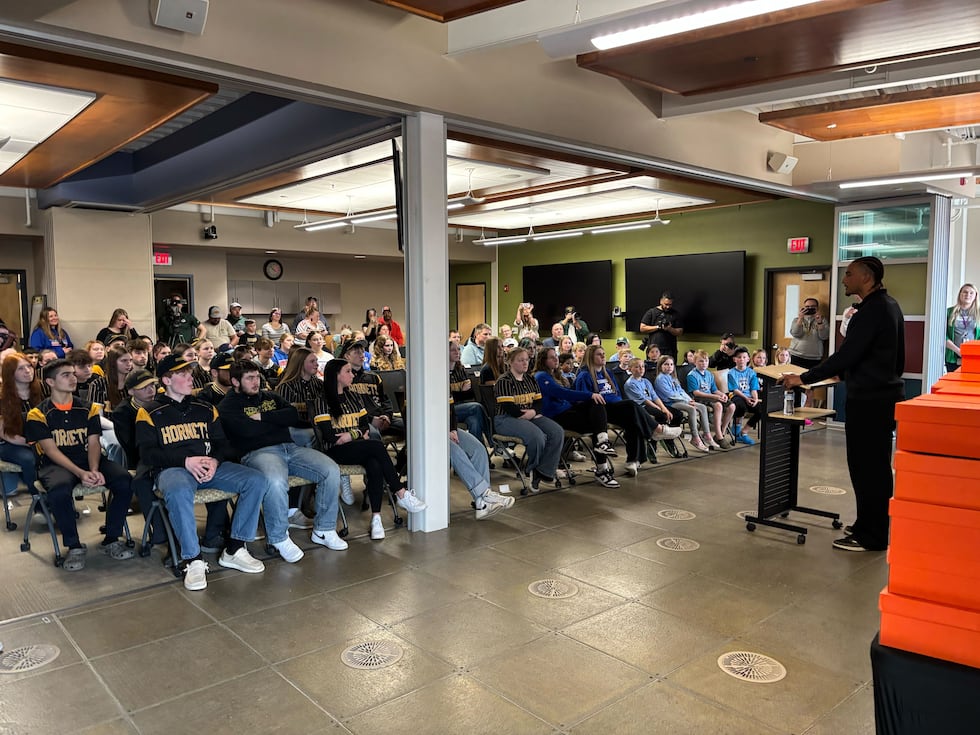 Jordan Love surprised youth sports teams with cleats as part of ‘10ve for Cleats’ campaign