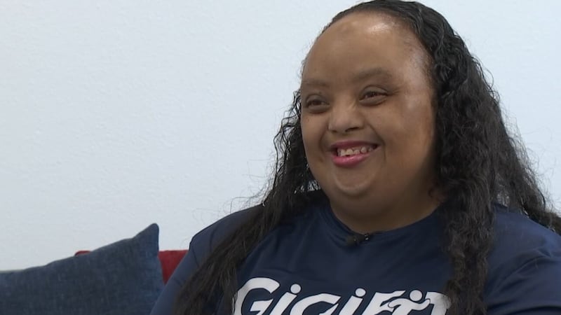 Program helps woman with Down syndrome build independence
